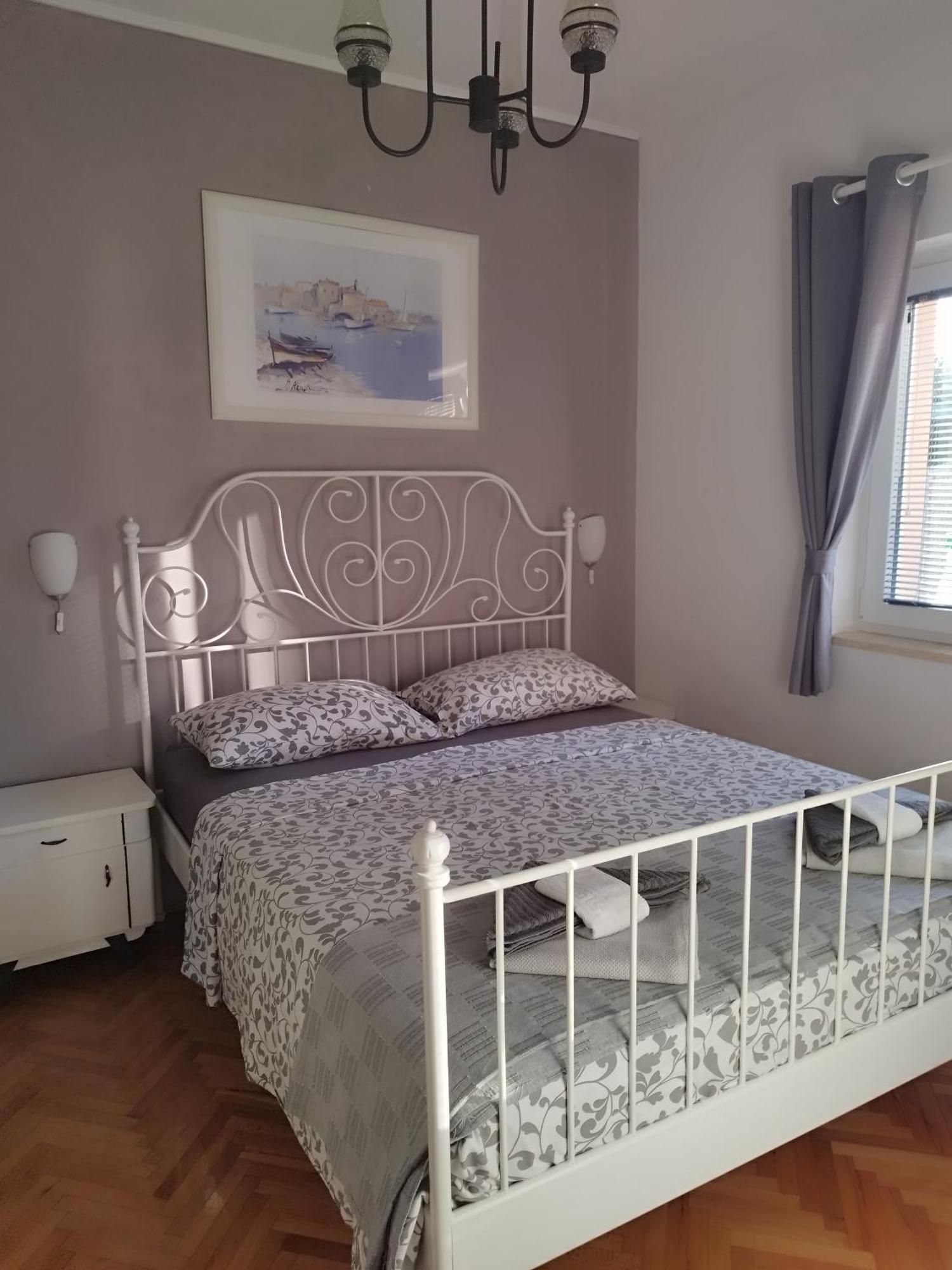 Apartments Merlin Novigrad Istria Buitenkant foto